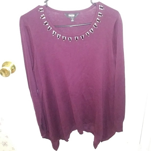 Simply Vera Vera Wang Tops - Simply Vera plum blouse with pretty beading medium